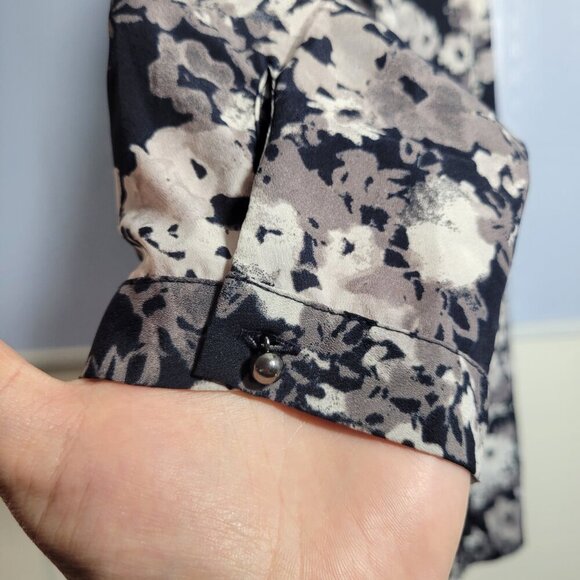 Unbranded 1X Navy Gray Floral Lightweight Chiffon Longsleeve Summer Blouse - Picture 2 of 10